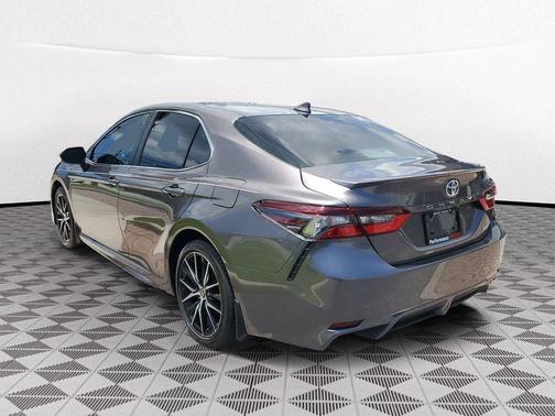 Predawn Gray Mica 2022 Toyota Camry SE