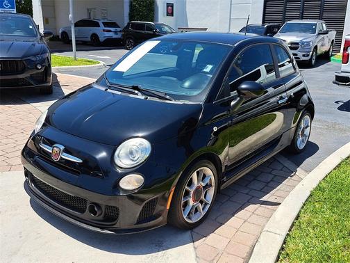 2016 FIAT 500 Abarth