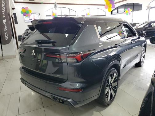 2025 Mitsubishi Outlander SEL