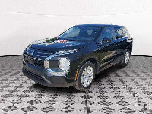 2026 Mitsubishi Outlander ES