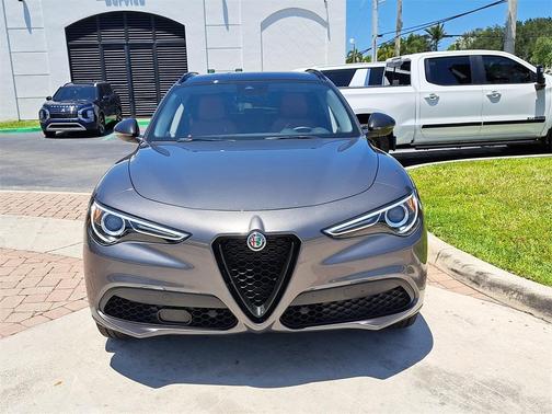 2021 Alfa Romeo Stelvio Base