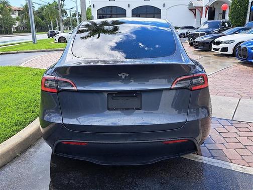 2021 Tesla Model Y Standard Range