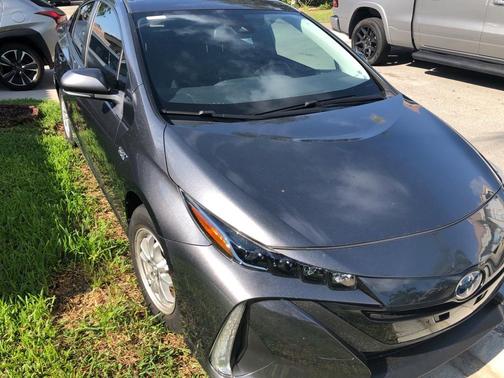 2021 Toyota Prius Prime LE