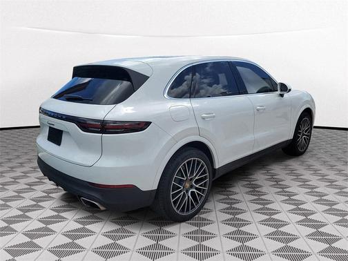 2022 Porsche Cayenne Platinum Edition