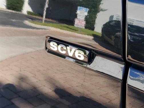 2016 Land Rover LR4 Base