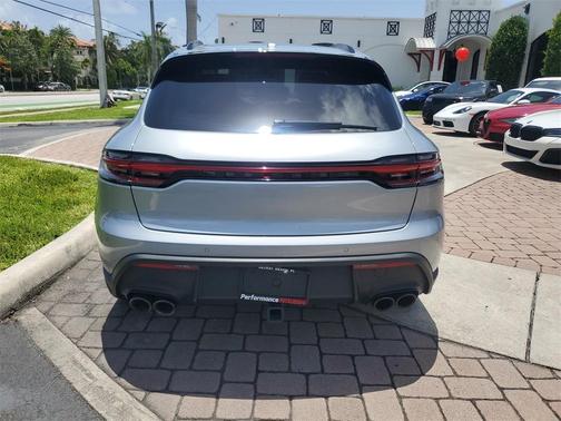 2023 Porsche Macan T