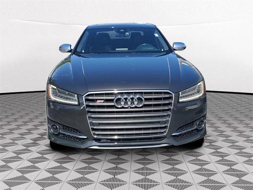 2015 Audi S8 4.0T quattro
