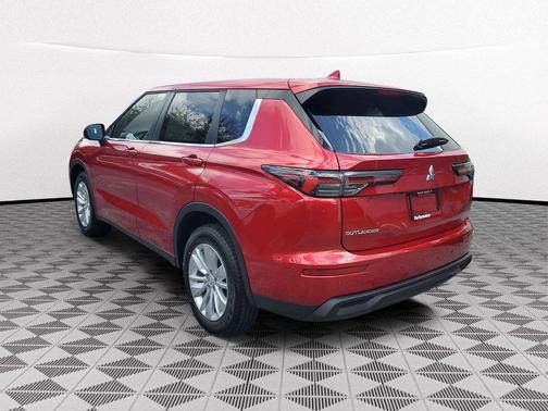 2026 Mitsubishi Outlander ES