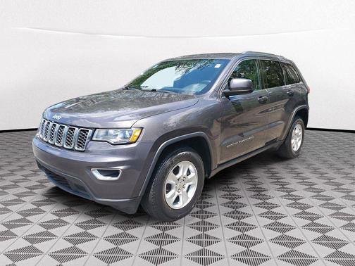 Granite Crystal Clearcoat Metallic 2017 Jeep Grand Cherokee Laredo