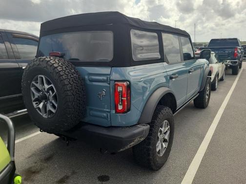 2022 Ford Bronco Badlands