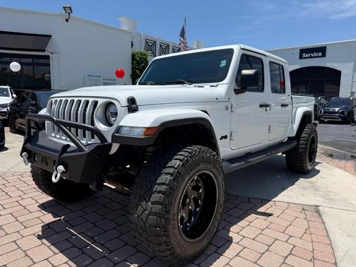 2022 Jeep Gladiator Overland