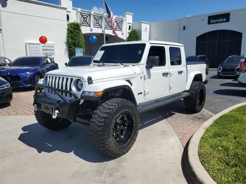 2022 Jeep Gladiator Overland