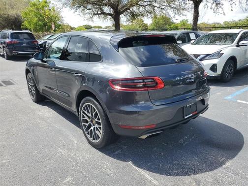 2017 Porsche Macan Base