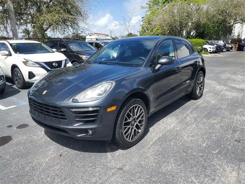 2017 Porsche Macan Base