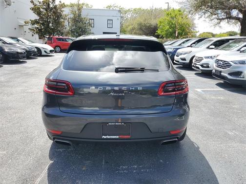 2017 Porsche Macan Base