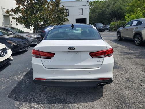 Snow White Pearl 2018 Kia Optima EX