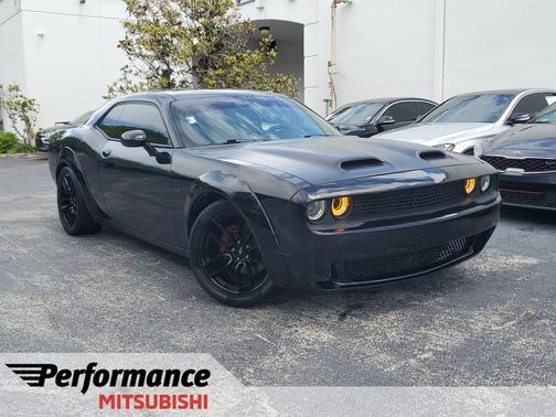 Pitch Black Clearcoat 2020 Dodge Challenger R/T