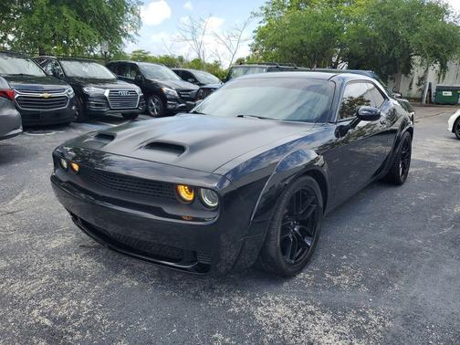 Pitch Black Clearcoat 2020 Dodge Challenger R/T