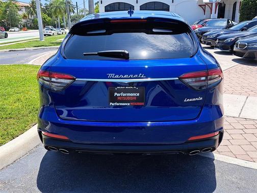 2022 Maserati Levante Modena