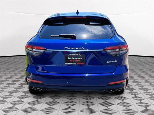 2022 Maserati Levante Modena