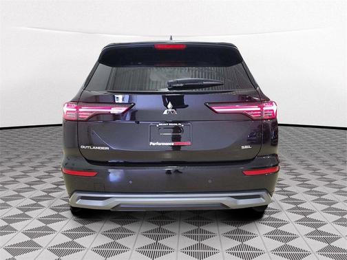 2025 Mitsubishi Outlander SEL