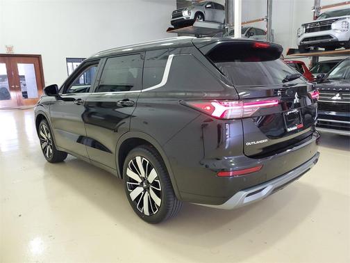 2025 Mitsubishi Outlander SEL