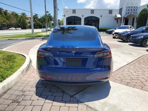 2019 Tesla Model 3 Mid Range