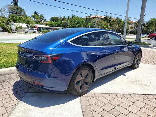 2019 Tesla Model 3 Mid Range