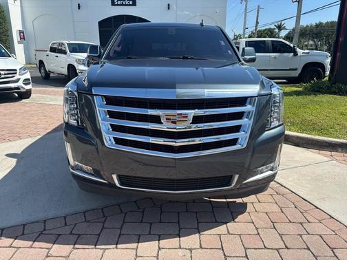 2019 Cadillac Escalade Standard