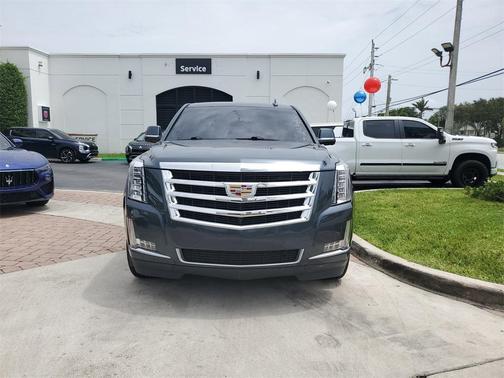 2019 Cadillac Escalade Standard