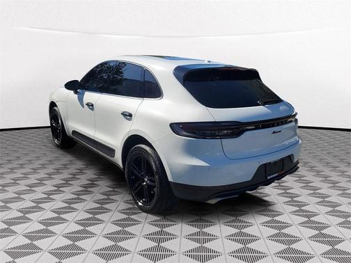 2020 Porsche Macan Base