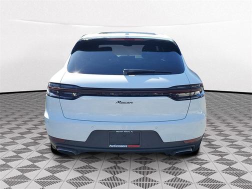 2020 Porsche Macan Base