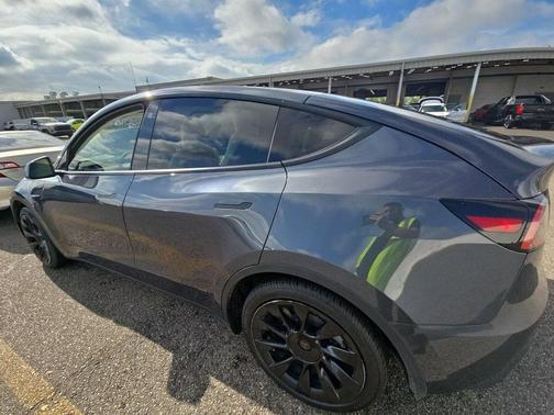 2021 Tesla Model Y Standard Range