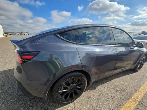 2021 Tesla Model Y Standard Range