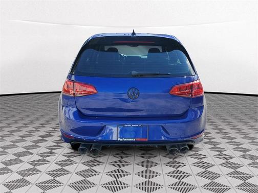 2017 Volkswagen Golf R 4-Door