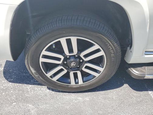 Blizzard Pearl 2016 Toyota 4Runner Limited