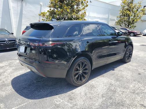 2018 Land Rover Range Rover Velar D180 S
