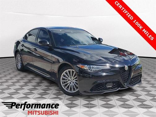 2022 Alfa Romeo Giulia Base