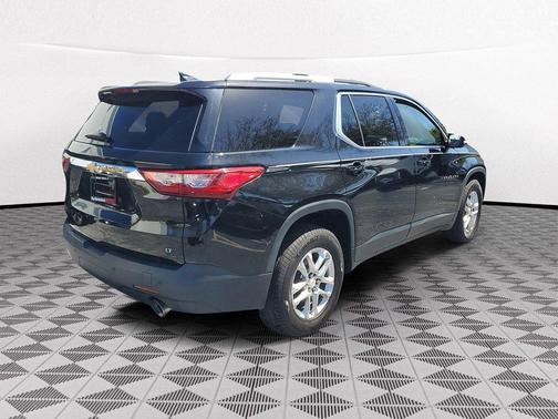 2018 Chevrolet Traverse LT Cloth