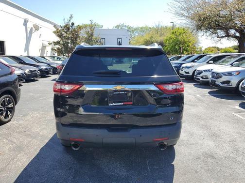 2018 Chevrolet Traverse LT Cloth