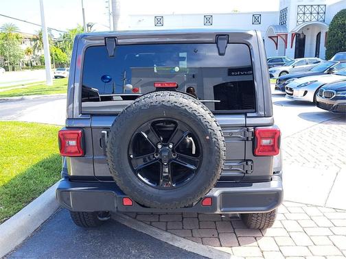 2021 Jeep Wrangler Unlimited Sahara Altitude
