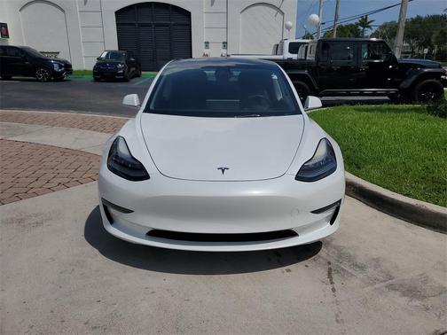 2020 Tesla Model 3 Standard Range Plus