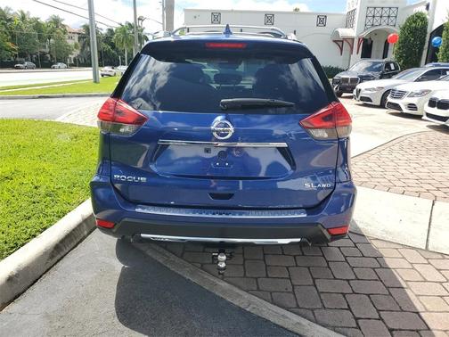 2017 Nissan Rogue SL