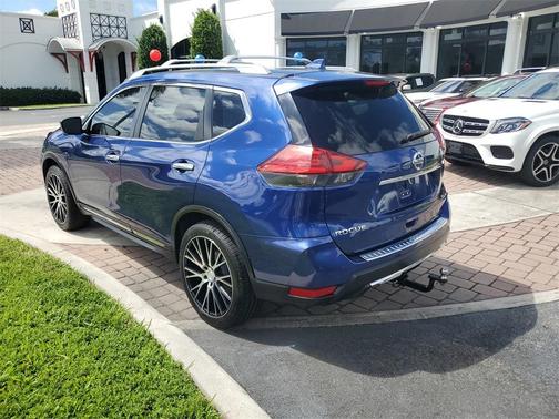 2017 Nissan Rogue SL