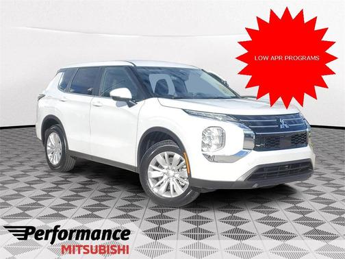 2026 Mitsubishi Outlander ES