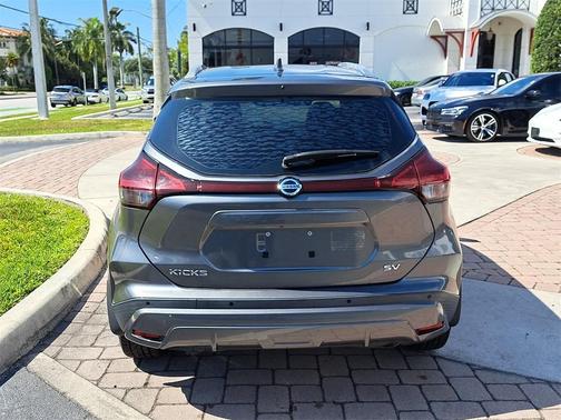 2021 Nissan Kicks SV