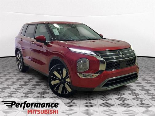 2025 Mitsubishi Outlander SE