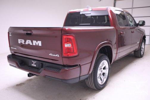 2025 RAM 1500 SLT
