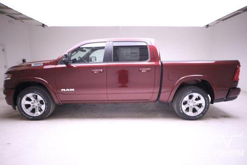 2025 RAM 1500 SLT