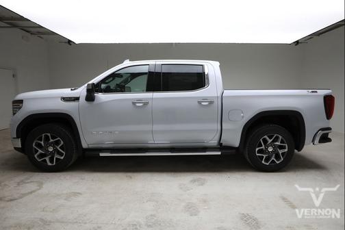 Glacier White Tricoat 2026 GMC Sierra 1500 SLT